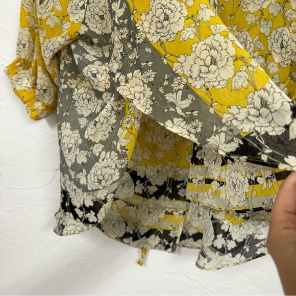 Cabi Yellow & Grey Floral Boho 3/4 Sleeve Blouse Womens S Sheer Puff Sleeve Top - Picture 6 of 12